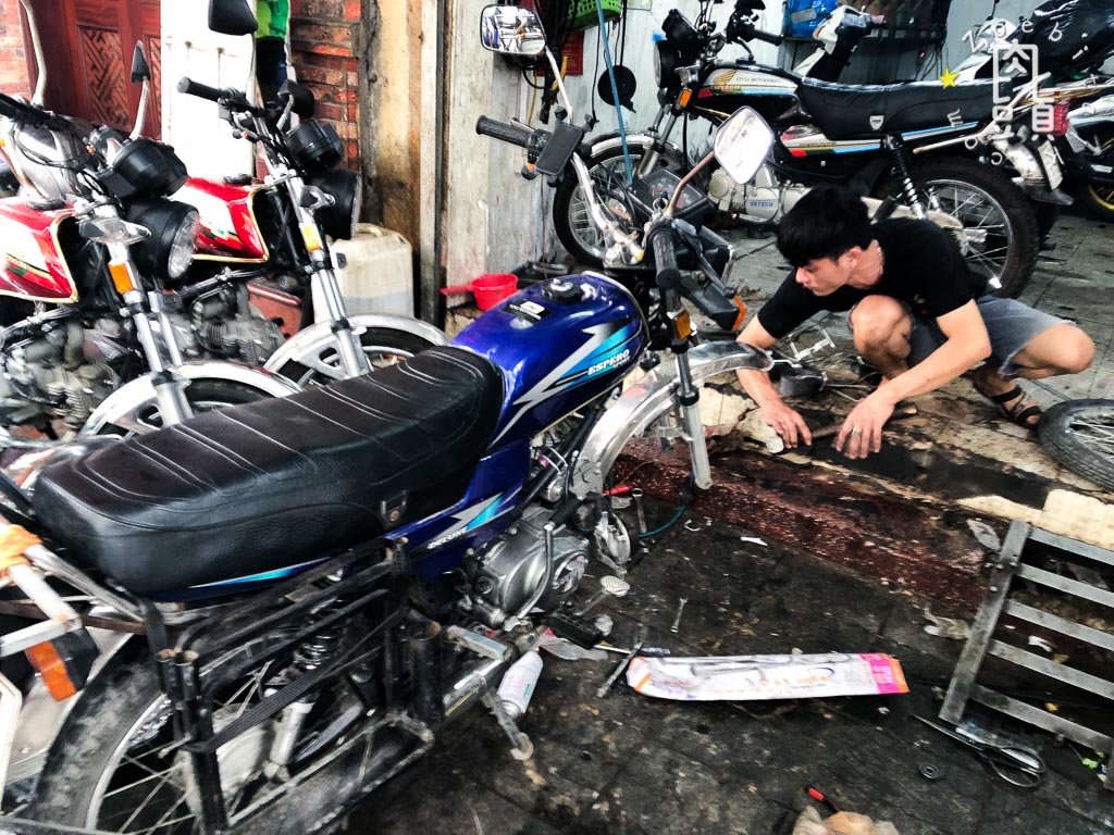 vietnam motorbike guide 2