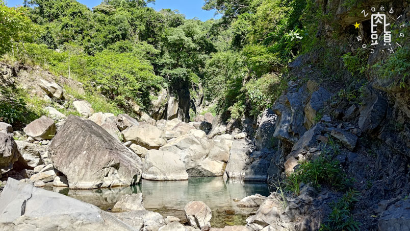 kaohsiung taroliu creek waterfall 6